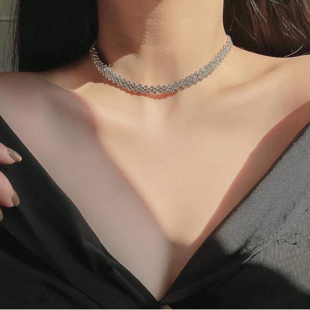 Silver choker